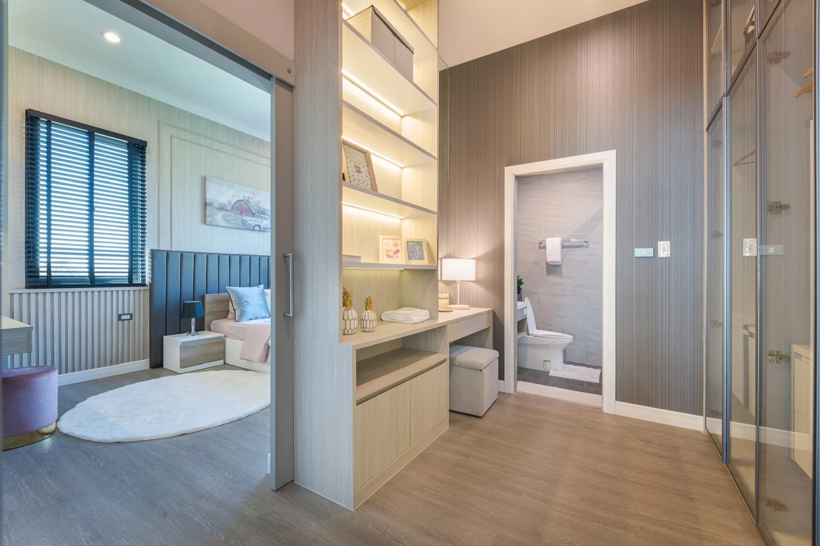 ห้องน้ำห้องนอนใหญ่ บ้าน Modern Luxury พรีเว่