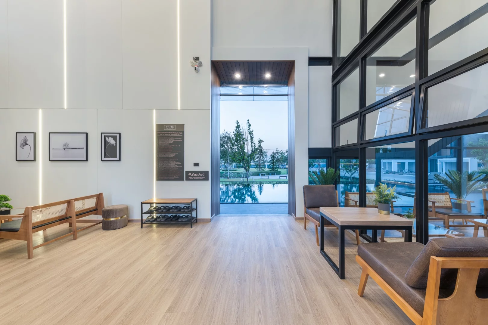 คลับเฮาส์ ภายใน Prive พรีเว่ บายพาส-จอหอ